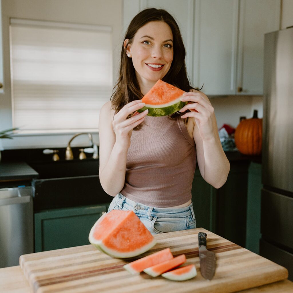 5 Sustainable Wooden Cutting Board Options for a Non-Toxic Kitchen